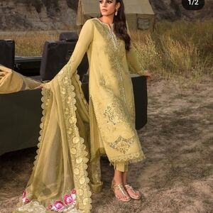 Saira Shakira PRET, SIZE L, New Never Worn $195